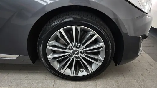 Genesis EQ900 3.8 GDI AWD 2016 5