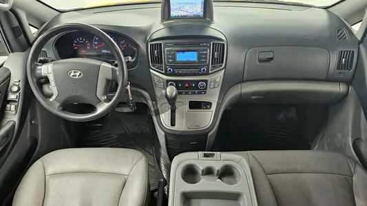Hyundai Grand Starex 12 LPi 2015 7
