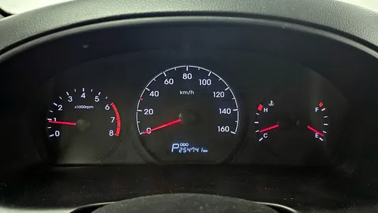 Hyundai Grand Starex 12 LPi 2015 8