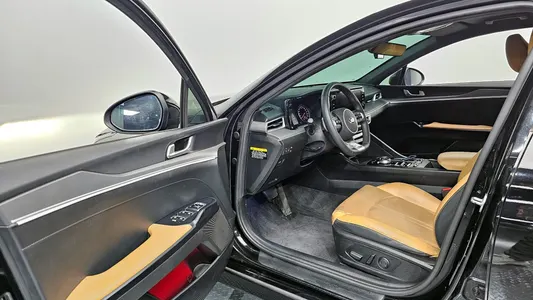 Kia K5 3 1.6 2020 11