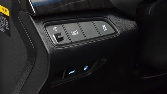 Hyundai Grandeur HG HG240 2016 17