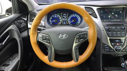 Hyundai Grandeur HG HG240 2014 13