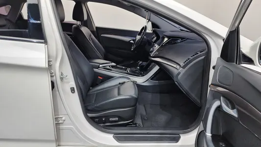 Hyundai i40 1.7 VGT 2014 11