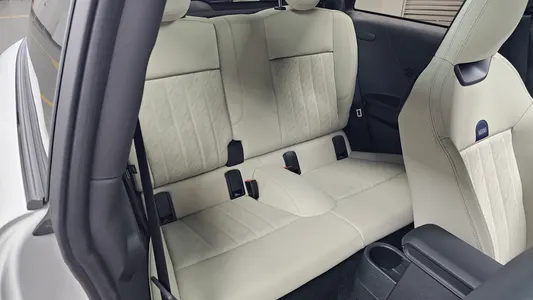 MINI S 4 2024 12