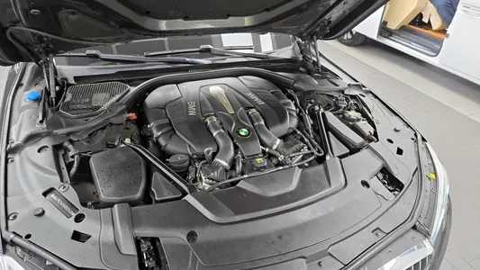 BMW 7 Series (G11) 750Li xDrive 2016 6