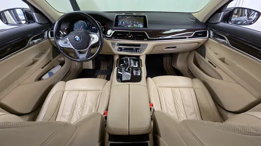 BMW 7 Series (G11) 750Li xDrive 2016 7