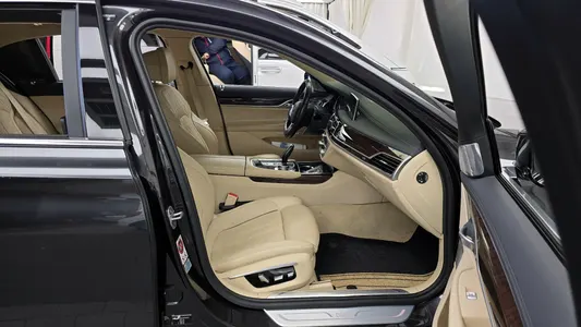 BMW 7 Series (G11) 750Li xDrive 2016 11