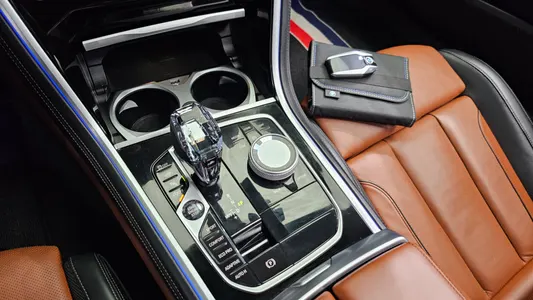 BMW 8 Series (G15) M850i xDrive 2023 9