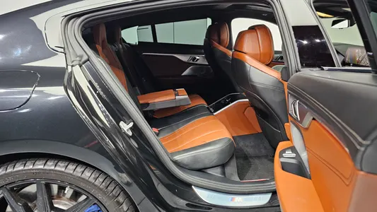BMW 8 Series (G15) M850i xDrive 2023 12