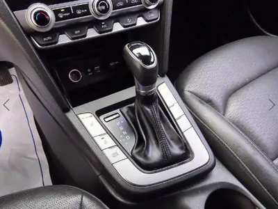 Hyundai AD 1.6 2018 10