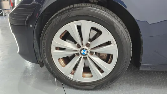 BMW 5 Series GT (F07) GT xDrive 2011 5