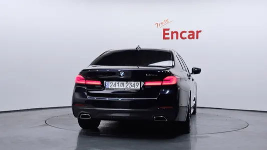 BMW 5 Series (G30) 523d M 2021 4