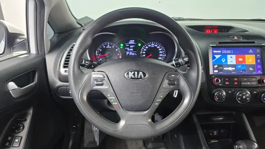 Kia K3 2015 13