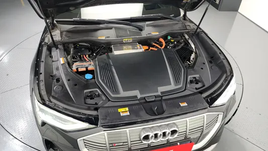 Audi e- 55 2021 6