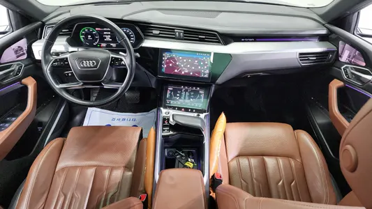 Audi e- 55 2021 7