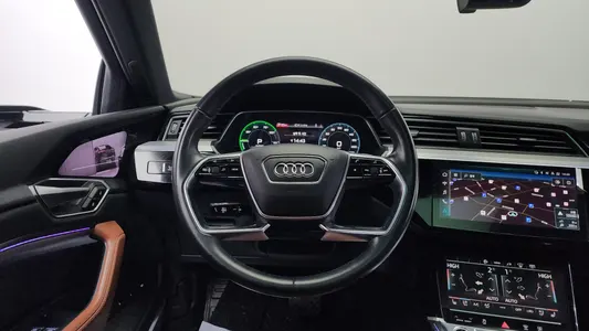Audi e- 55 2021 13