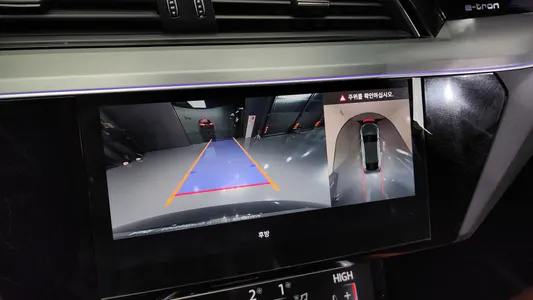 Audi e- 55 2021 15