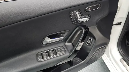 Mercedes-Benz A-Class W177 A220 2020 18