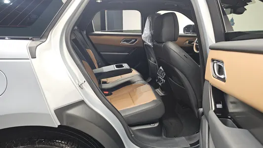 Land Rover 레인지로버 벨라 3.0 P400 HSE 2024 11