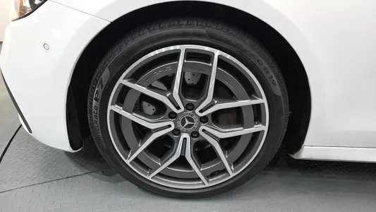 Mercedes-Benz E-Class W213 E220d 4MATIC AMG Line 2020 4