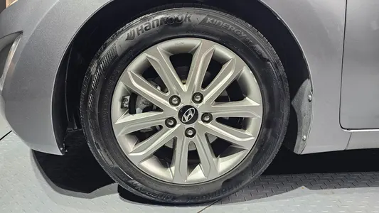 Hyundai 아반떼 1.6 VGT 2015 5