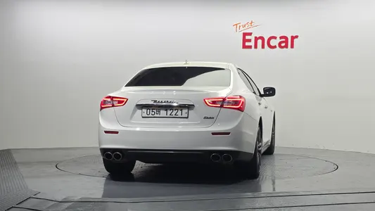 Maserati 기블리 3.0 2015 4