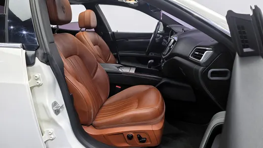 Maserati 기블리 3.0 2015 11
