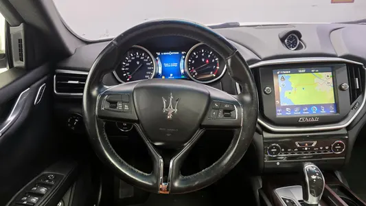 Maserati 기블리 3.0 2015 13