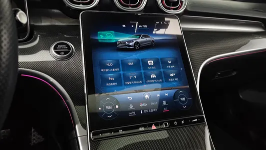 Mercedes-Benz C-Class W206 C300 AMG Line 2022 17