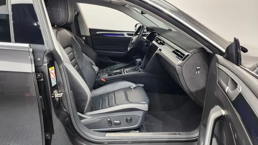 Volkswagen 아테온 2.0 TDI 2022 11