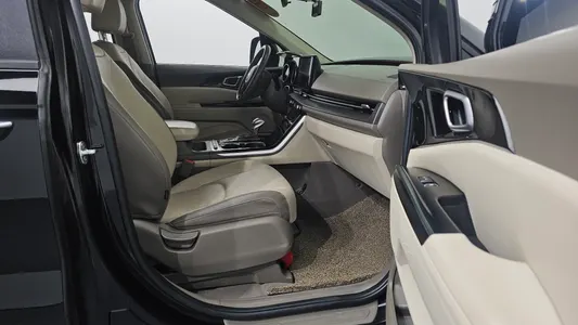 Kia Carnival 11 2020 10