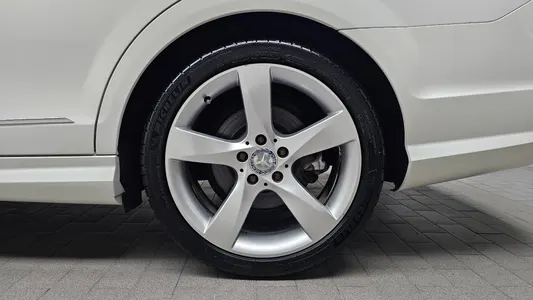 Mercedes-Benz C-Class W204 C200 CGI 2012 5