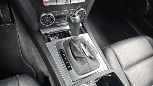 Mercedes-Benz C-Class W204 C200 CGI 2012 9
