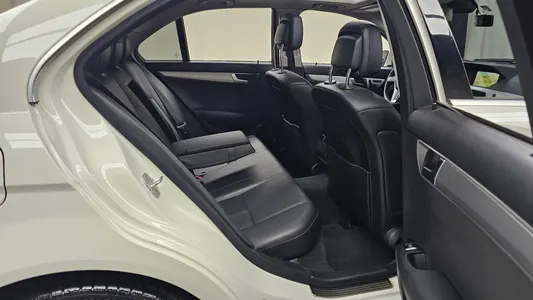 Mercedes-Benz C-Class W204 C200 CGI 2012 12