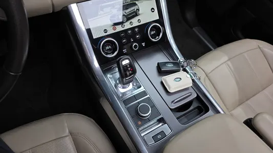 Land Rover 2 3.0 SDV6 HSE 2018 9