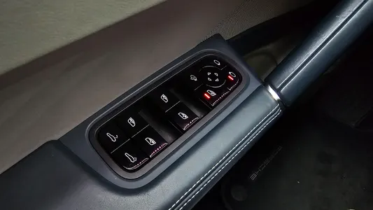 Porsche (PO536) 3.0 2021 16