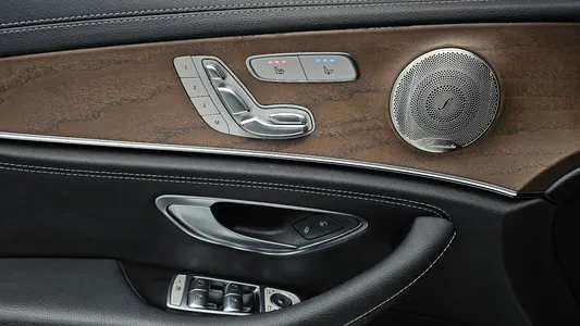 Mercedes-Benz E-Class W213 E300e 4MATIC 2022 12