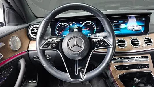Mercedes-Benz E-Class W213 E300e 4MATIC 2022 13