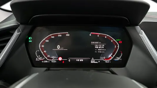 BMW 1 Series (F40) 118d 2021 8