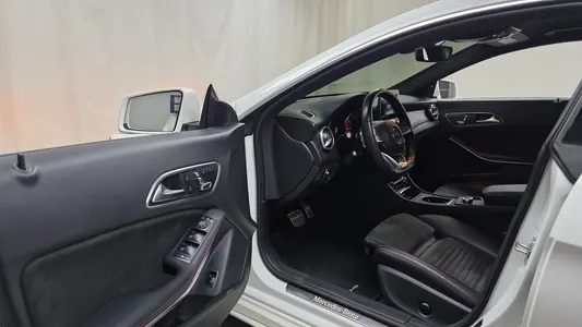 Mercedes-Benz CLA-Class C117 CLA220 AMG Line 2018 10