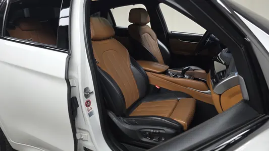 BMW X6 (F16) M50d 2015 12
