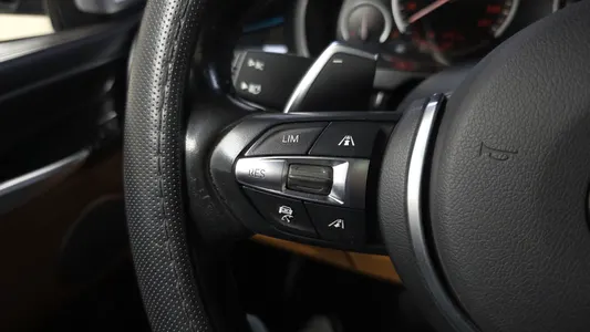 BMW X6 (F16) M50d 2015 31