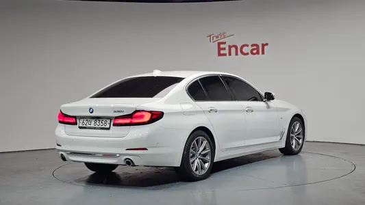 BMW 5 Series (G30) 520i 2018