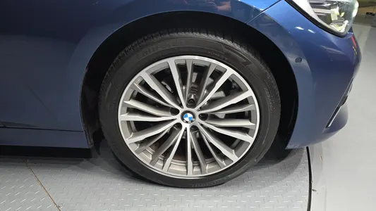 BMW 3 Series (G20) 320i 2021 5