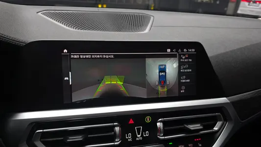 BMW 3 Series (G20) 320i 2021 15