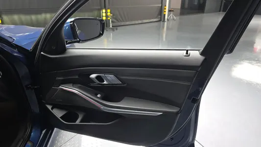 BMW 3 Series (G20) 320i 2021 24