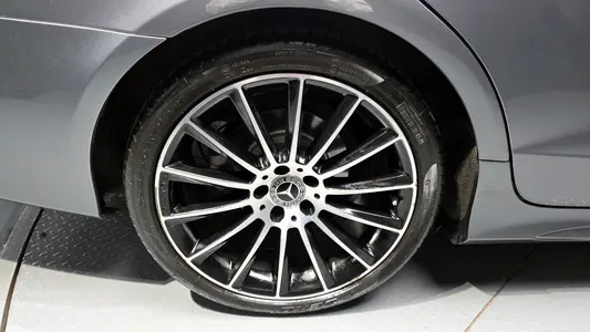 Mercedes-Benz CLS-Class W218 CLS250 d 4MATIC AMG Line 2017 5