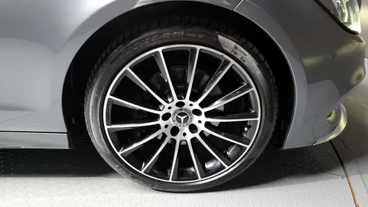 Mercedes-Benz CLS-Class W218 CLS250 d 4MATIC AMG Line 2017 21
