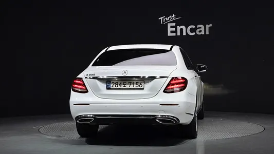 Mercedes-Benz E-Class W213 E300 2018 4
