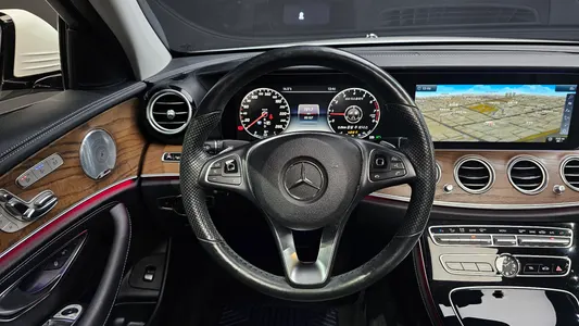 Mercedes-Benz E-Class W213 E300 2018 13
